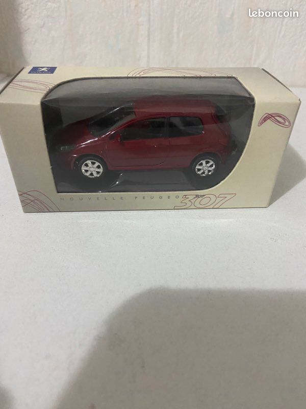 NOREV RARE CONCEPT Car Peugeot Rc En Métal Neuf En Boîte ..ech:1/43 EUR