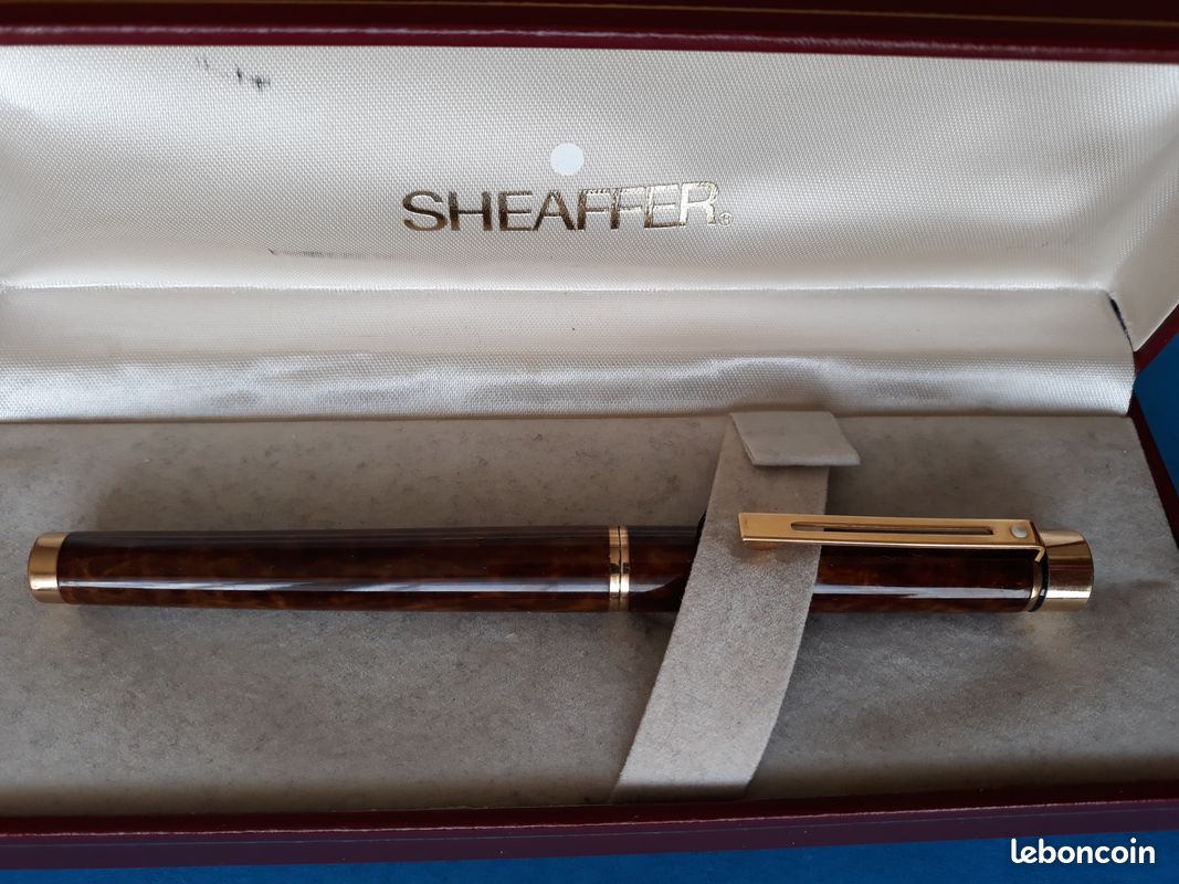 Stylo Plume Sheaffer Targa Slim – Laque Rouge Marbrée, Plume En Or 18 Carats, Vintage