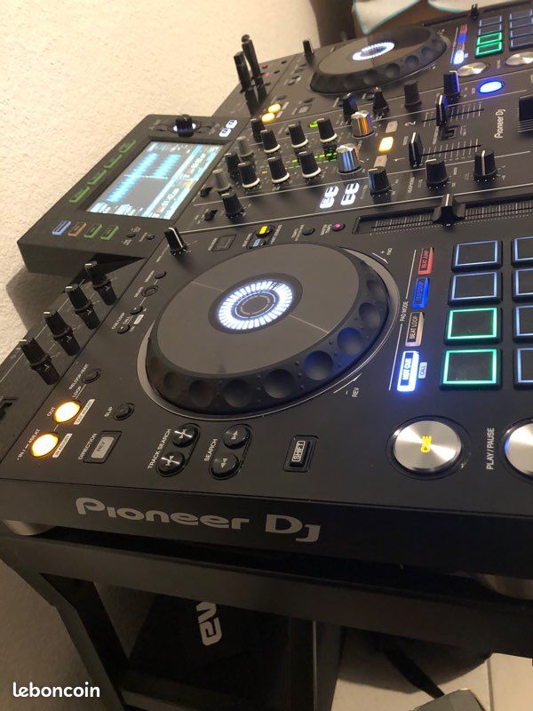 Pioneer XDJ-RX2 (image 6)