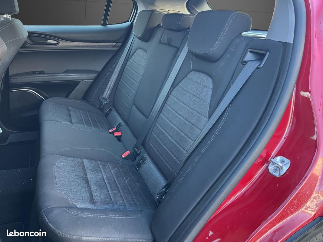 ALFA ROMEO STELVIO 2.2 150 ch AT8 Business (image 13)