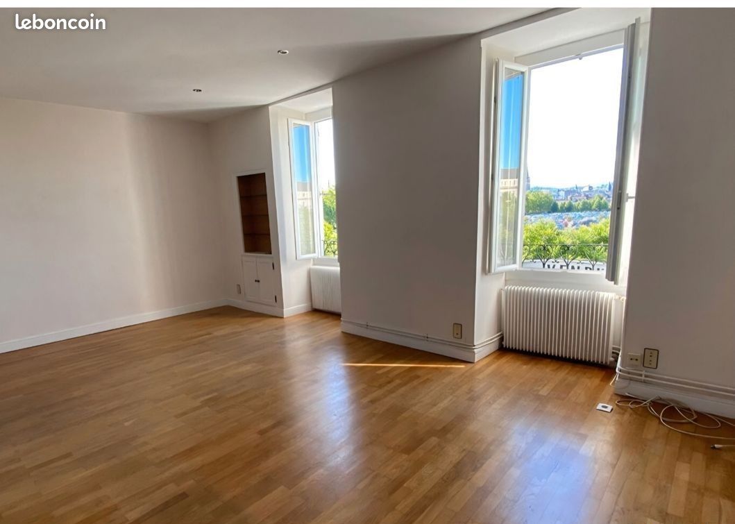 Appartement 4 pièces 112 m² · à Pau · 112 m² · 900 €/mois
