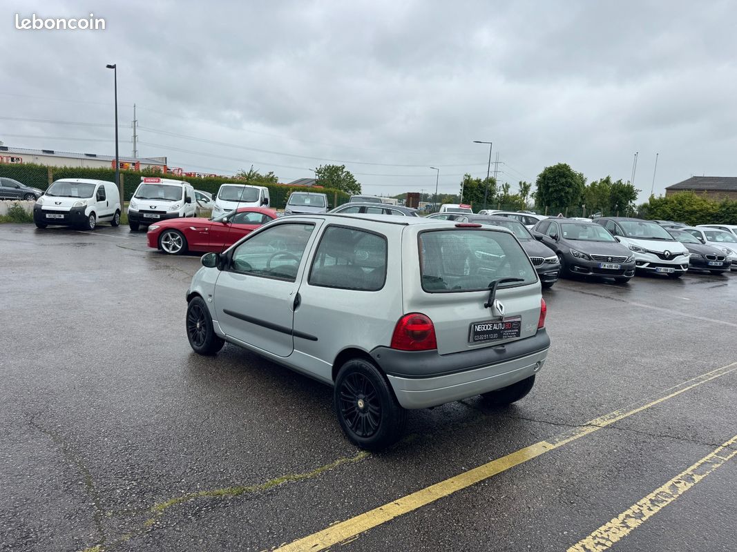 RENAULT TWINGO Expression 1.2i 16V 120500 KM 06/2007 BOITE AUTOMATIQUE CLIMATISATION JANTES ALU (image 5)