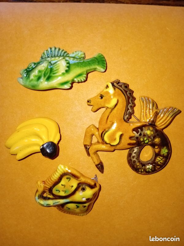 Lot de 4 petites broches en céramique (image 1)