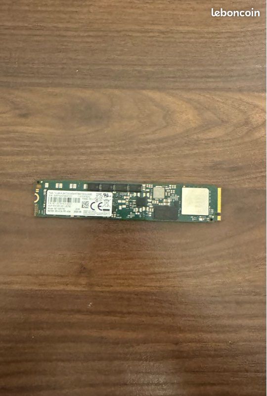 Samsung PM983 3.84TB NVMe SSD MZ-1LB3T80 (image 1)