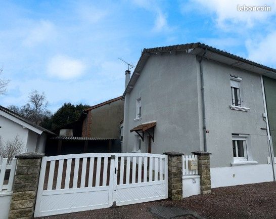 Maison 4 pièces 66 m² · à Terres-de-Haute-Charente · 66 m² · 87 500 €