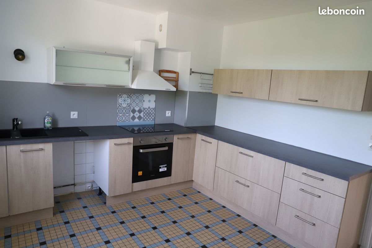 Appartement 4 pièces 86 m² · à Angoulême · 86 m² · 885 €/mois