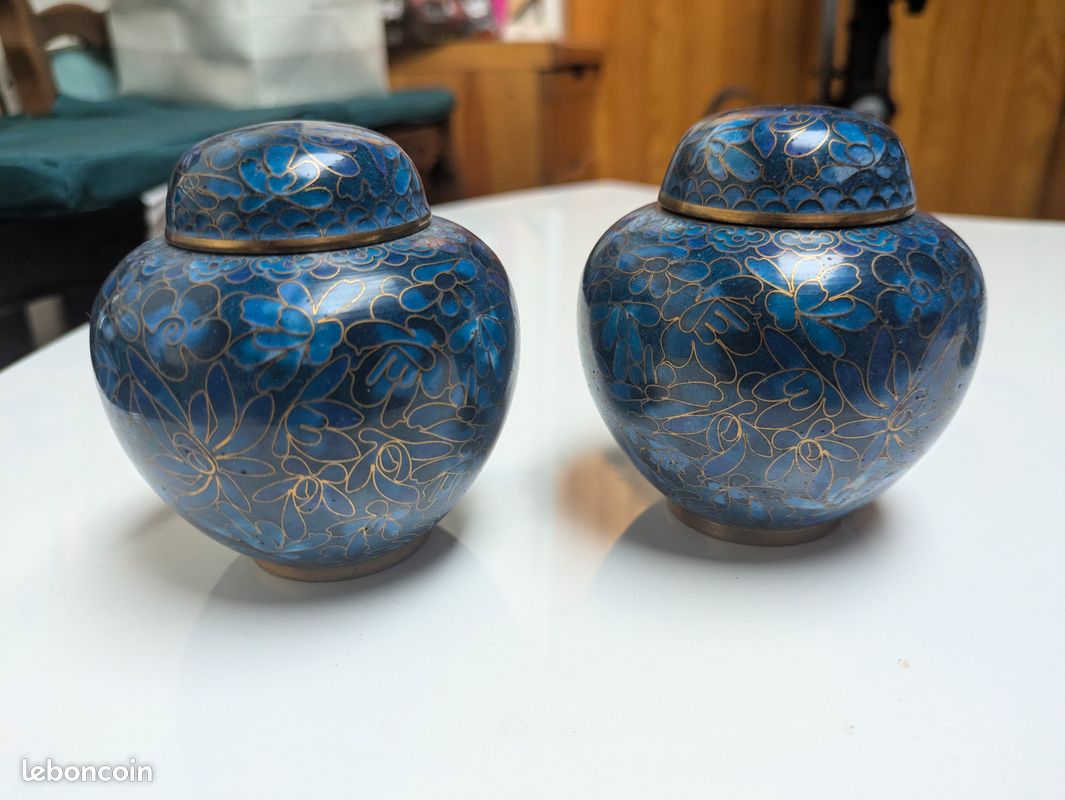 Paire de petits pots cloisonnés chinois anciens bleus (image 8)