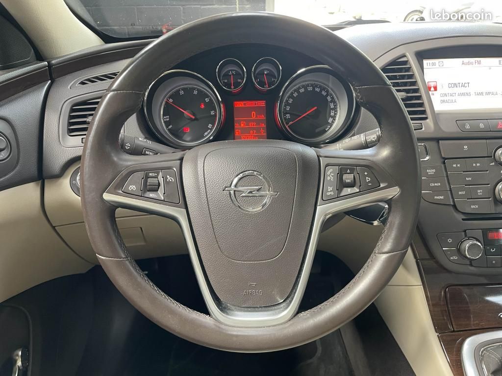 OPEL INSIGNIA 2.0 CDTI 160 COSMO - Sieges électriques / Radars / Bluetooth (image 21)