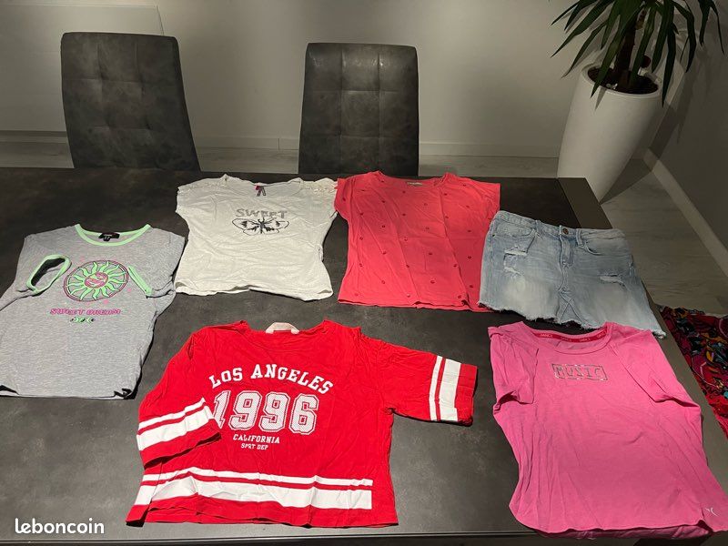 Lot De 2 T-shirts Pour Fille 10-11 Ans - Occasion En Très Bon état - Vêtements Enfants Seconde Main