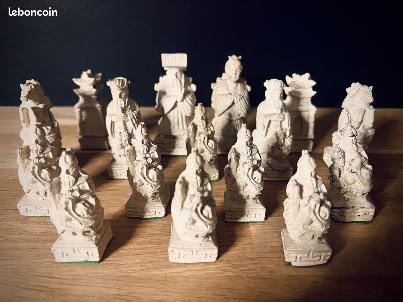 Échecs en bois chinois rétro en terre cuite Échecs en bois Faire vieux