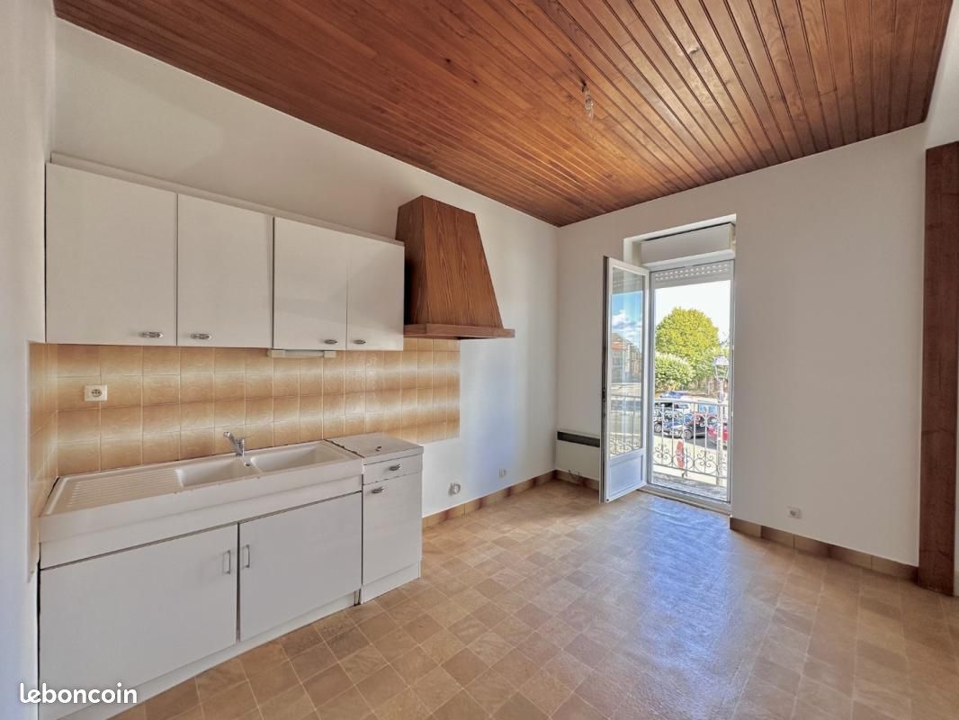 Appartement 3 pièces 71 m² · à Rouillé · 71 m² · 490 €/mois
