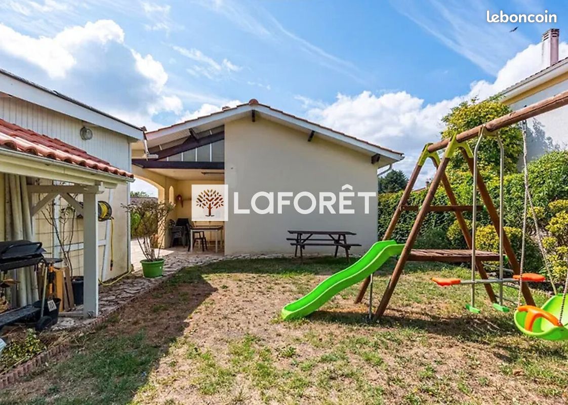 Maison 5 pièces 92 m² · à Mérignac · 92 m² · 1 665 €/mois