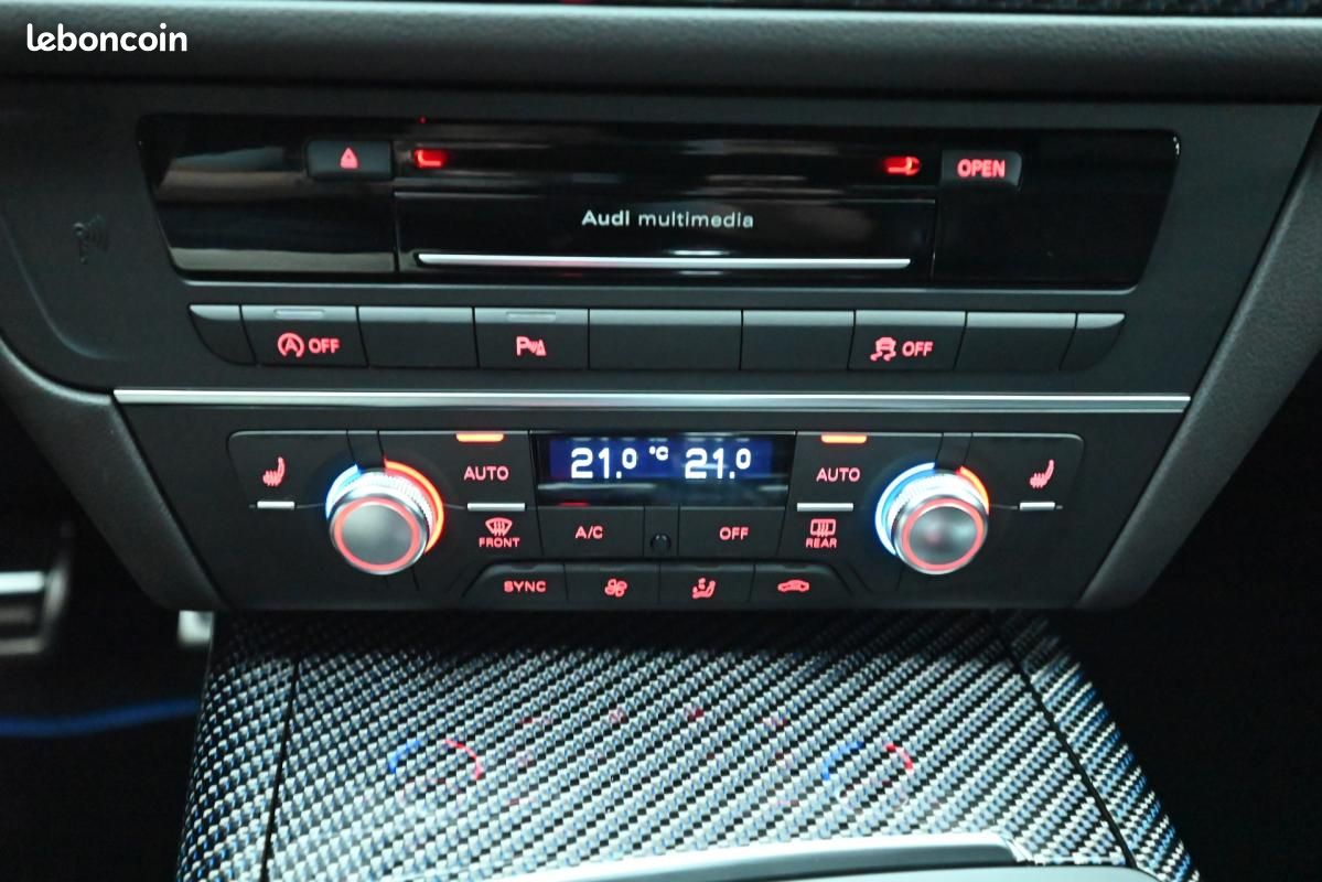 Audi RS6 Avant Performance V8 4.0 TFSI 605 Quattro Tiptronic 8 (image 43)