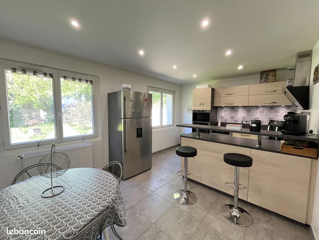 Maison 4 pièces 126 m² · à Sassenage · 126 m² · 350 000 €