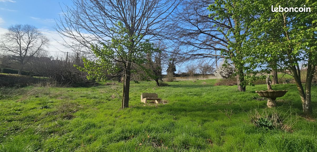 Terrain 768 m² viabilisé secteur résidentiel MONTAGNY · 175 000 €