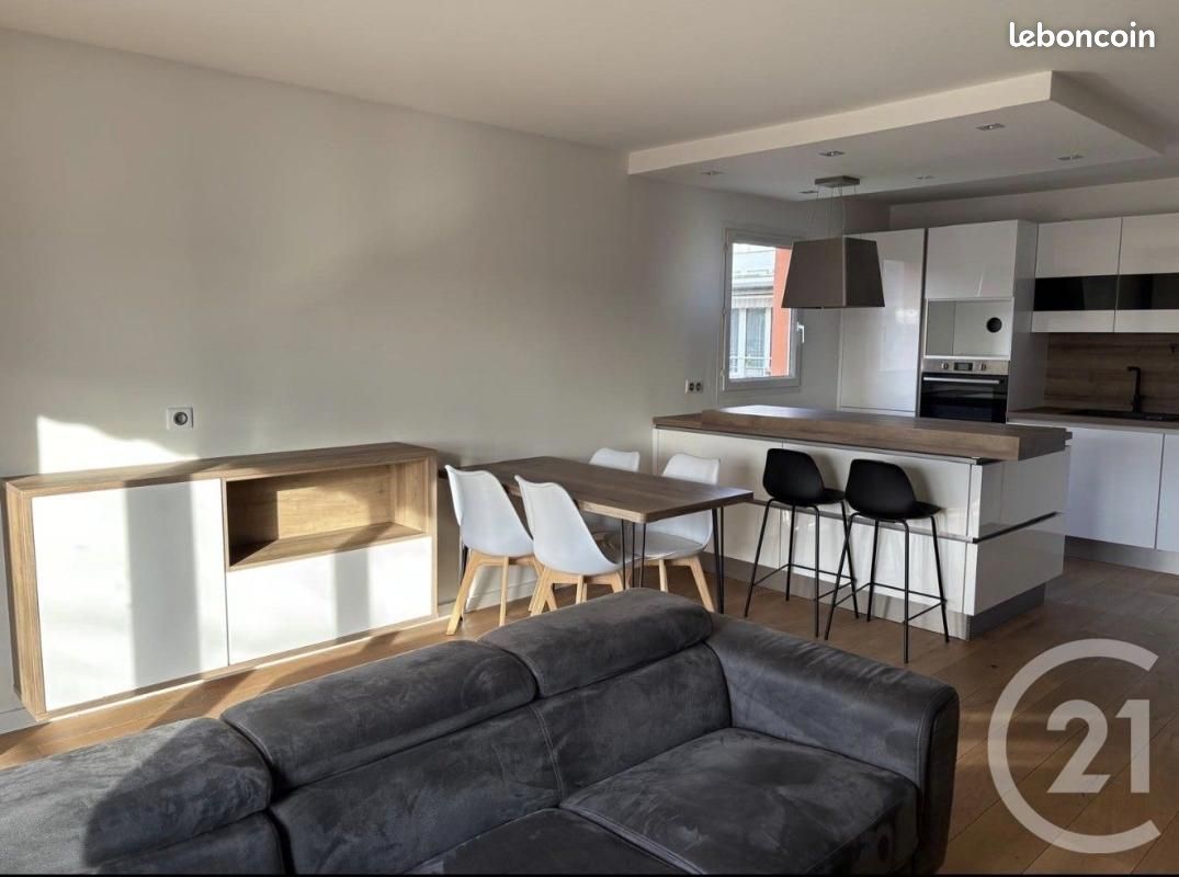 Appartement 3 pièces 80 m² · à Combs-la-Ville · 80 m² · 1 290 €/mois