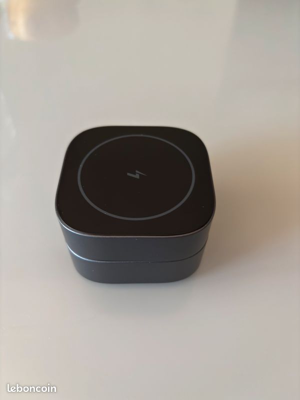 Chargeur sans fil magnétique 2-en-1 Ugreen (image 1)