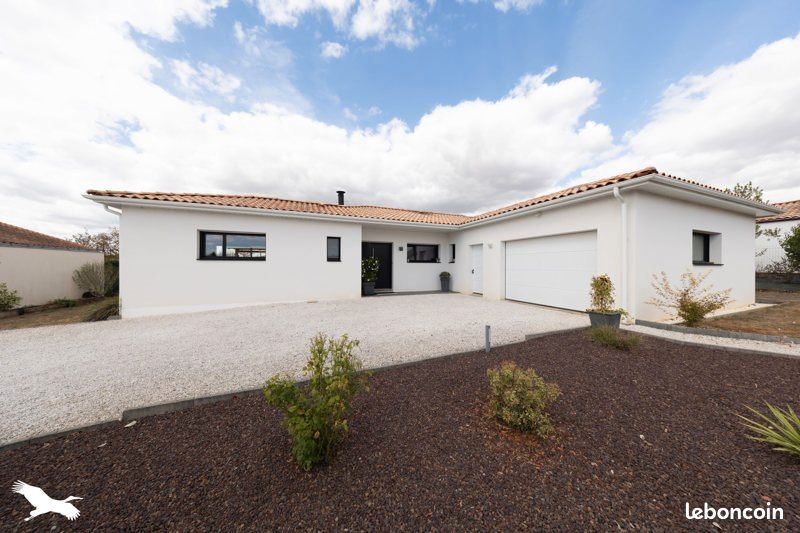 Maison 6 pièces 135 m² · à Le Champ-Saint-Père · 135 m² · 406 536 €