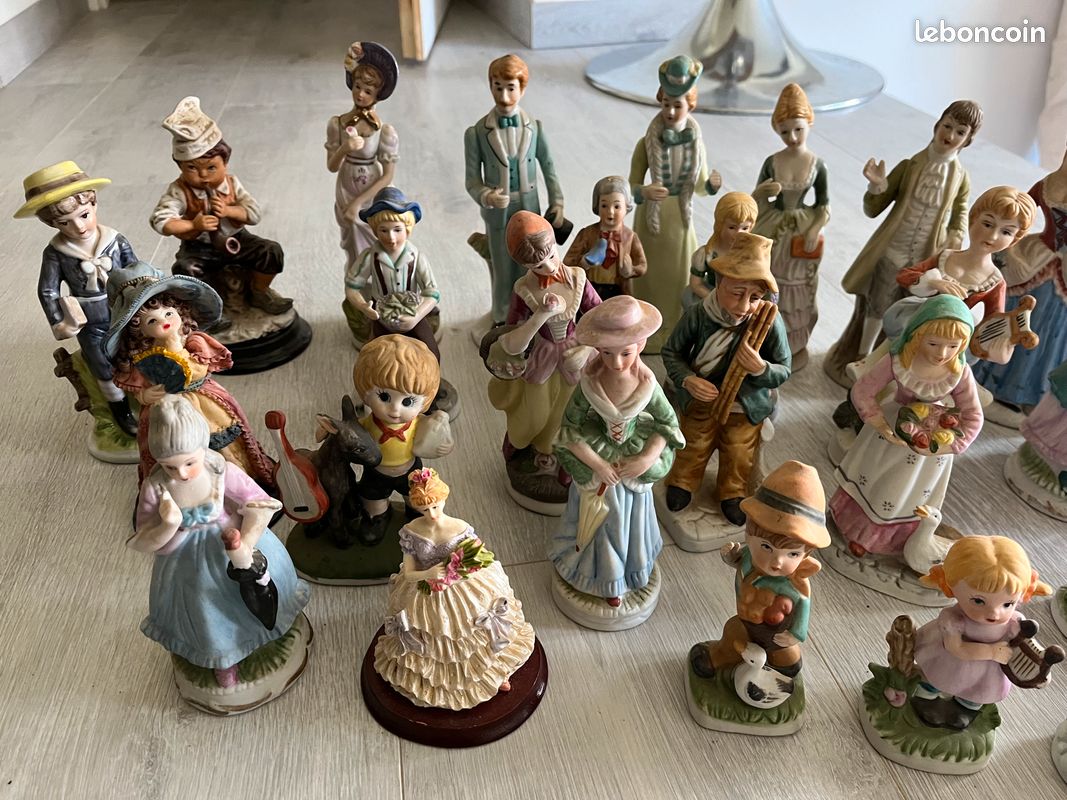 Statuettes porcelaine lot 30 (image 2)