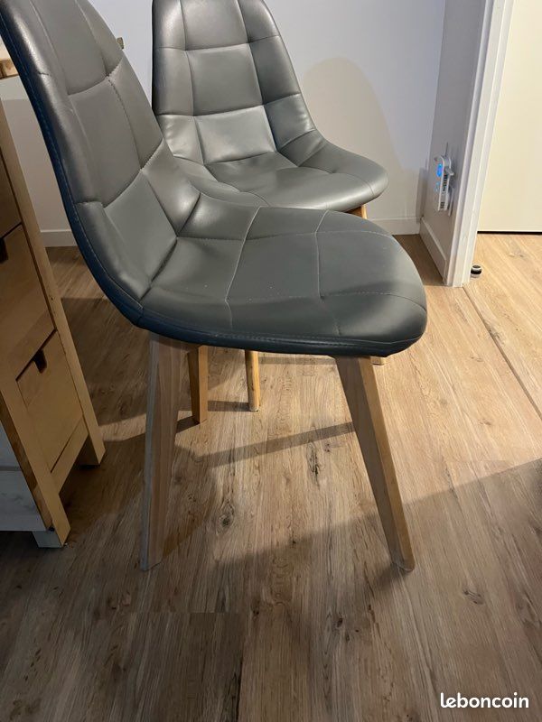 Chaises cuisine gris similicuir & bois – Lot de 4 (image 3)