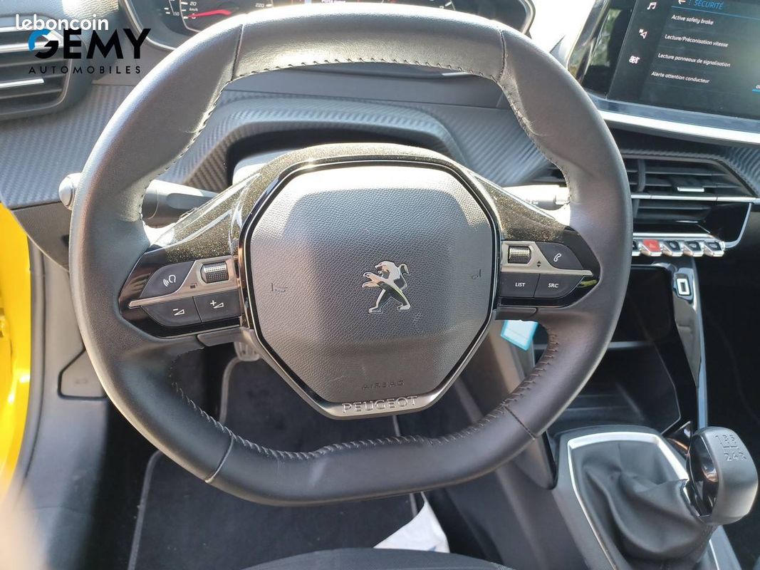 PEUGEOT 208 PureTech 75 S&S BVM5 Active Pack (image 20)