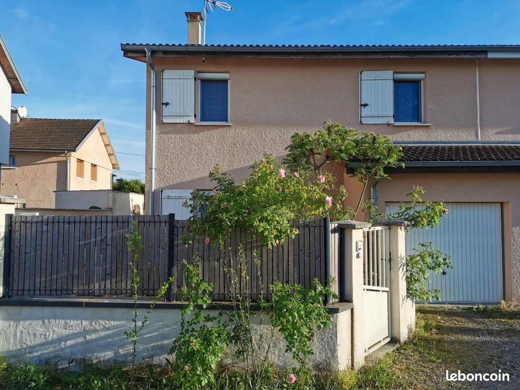 Maison 5 pièces 85 m² · à Bourgoin-Jallieu · 85 m² · 249 000 €