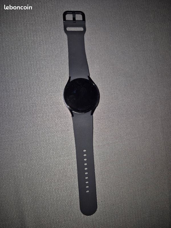 Montre connectée Samsung Galaxy Watch6 Bluetooth 40mm Graphite +2 Verres trempés de protection JETech (image 1)