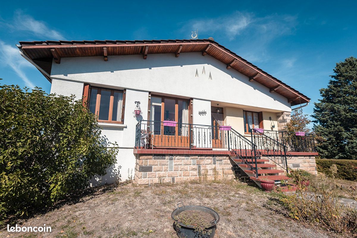 Maison 4 pièces 94 m² · à Sayat · 94 m² · 250 000 €