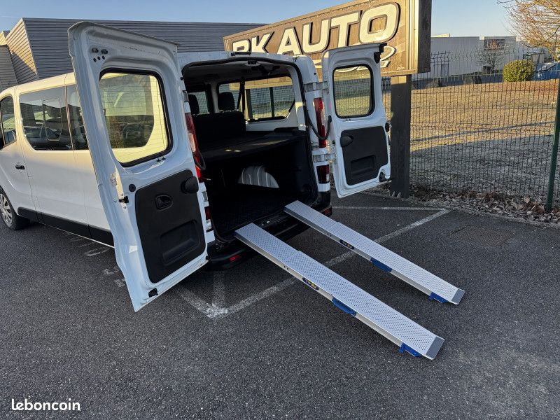 Renault TRAFIC III COMBI L2 2.0 DCI 120CH S&S ZEN 9 PLACES (image 8)
