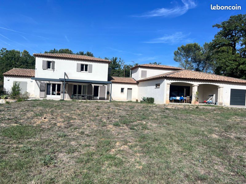 Maison 10 pièces 270 m² · à Fuveau · 270 m² · 1 200 000 €