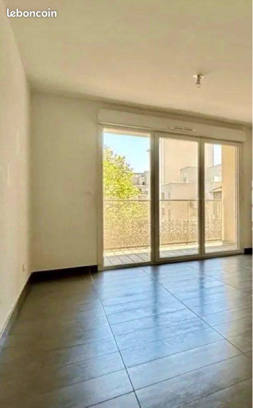 Appartement 2 pièces 47 m² · à Villeurbanne · 46,9 m² · 910 €