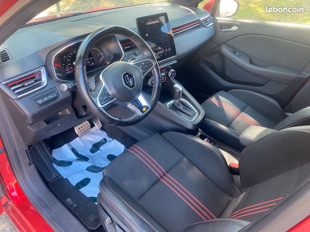 Renault clio v 1.3l tce 130cv rs line edc bva (image 4)
