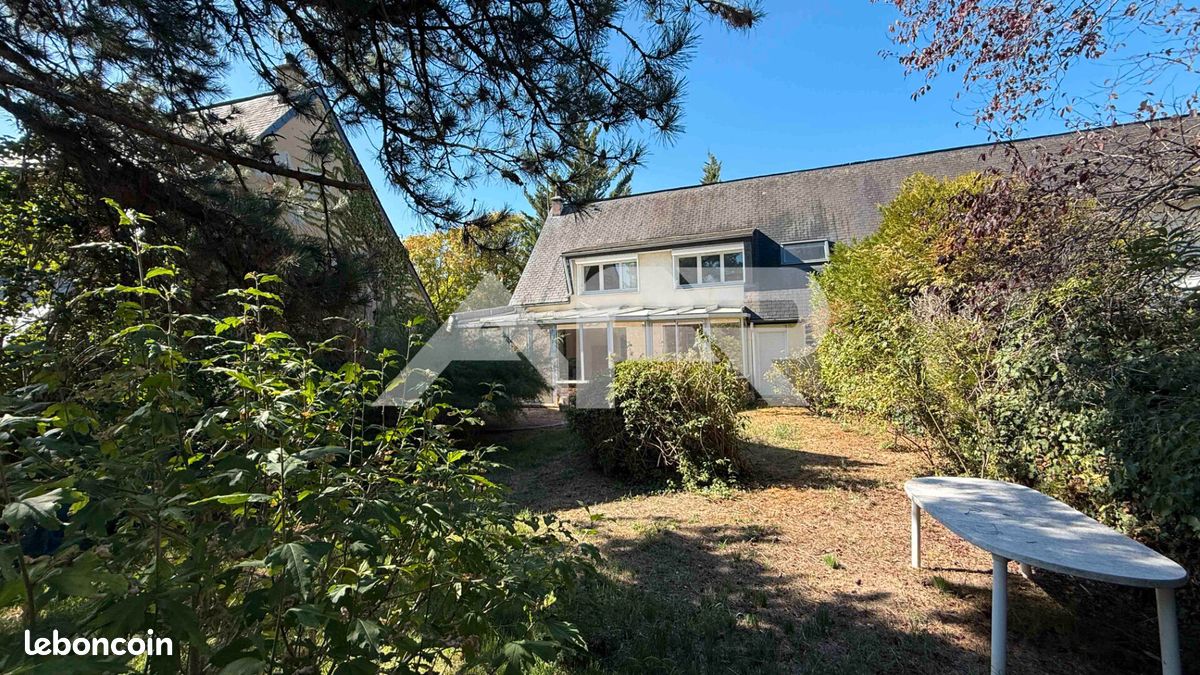 Maison 7 pièces 167 m² · à Chatou · 167 m² · 699 000 €