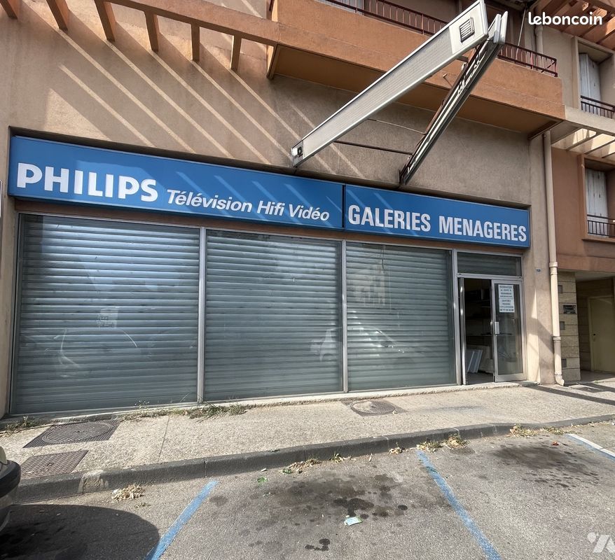 Garage CARPENTRAS · 130 000 €