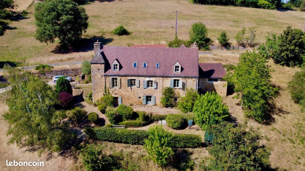 Maison 7 pièces 200 m² · à Sarlat-la-Canéda · 200 m² · 614 800 €