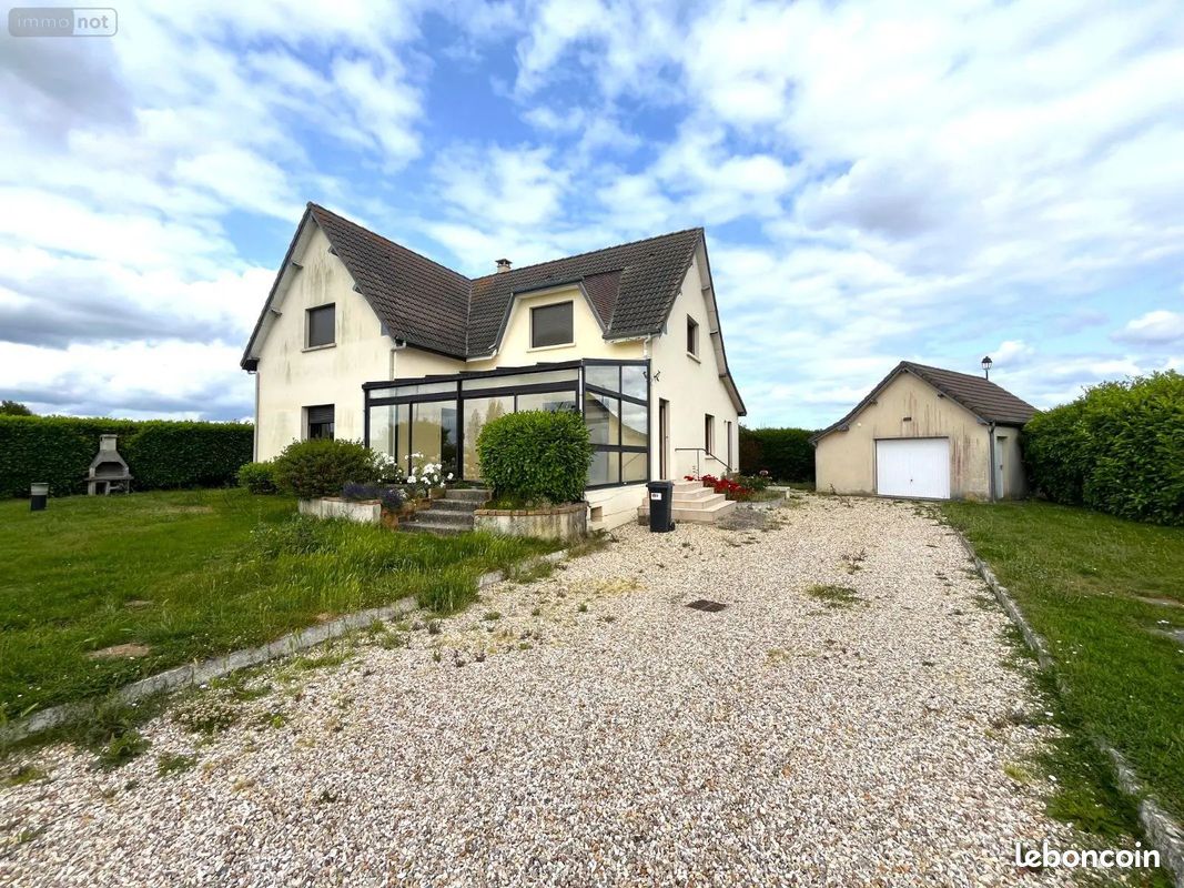 Maison 6 pièces 193 m² · à Saint-Martin-la-Campagne · 193 m² · 215 250 €
