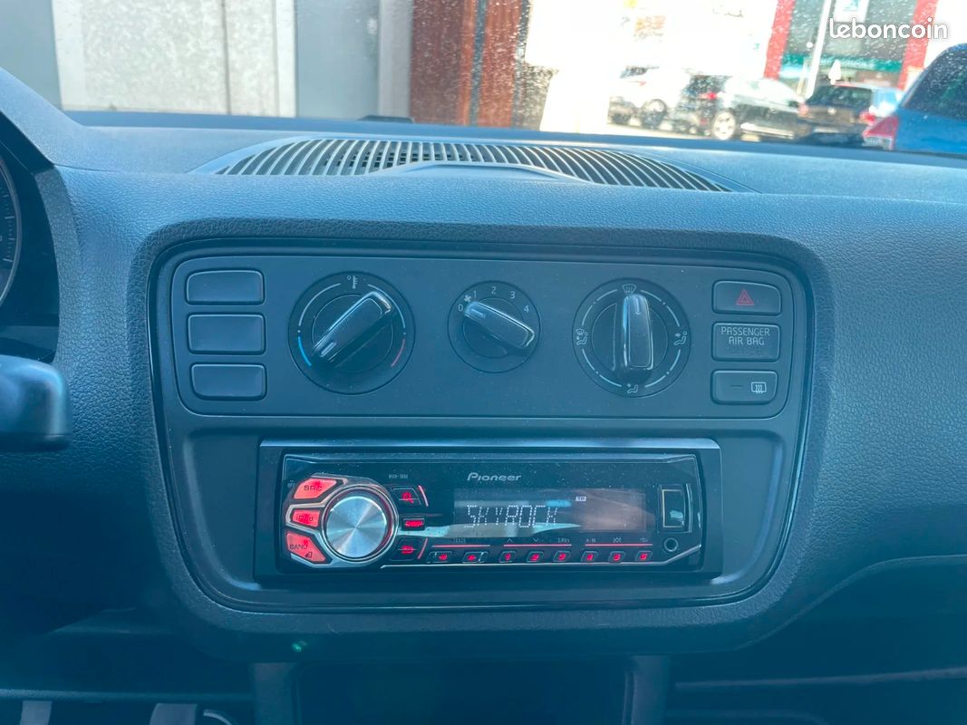 SEAT MII 1.0 60 ch Reference (image 19)