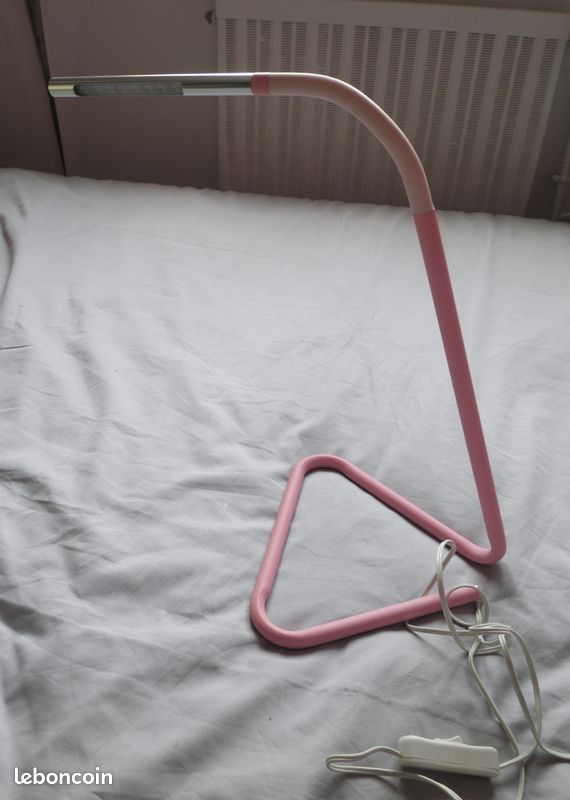 Lampe de bureau rose à poser IKEA Härte (image 1)