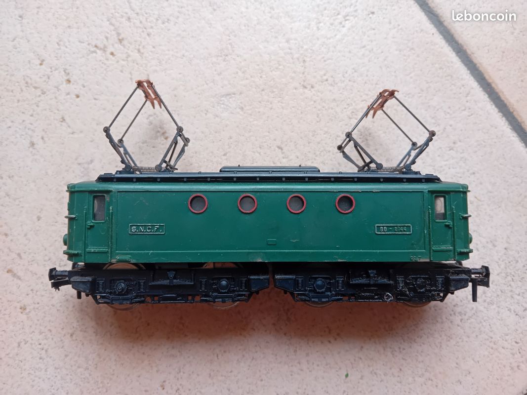 Locomotive électrique Hornby Meccano BB 8144 SNCF HO - Avec boîte
