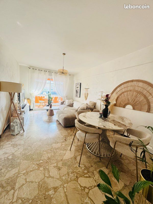 Appartement 2 pièces 51 m² · à Nice · 51 m² · 245 000 €