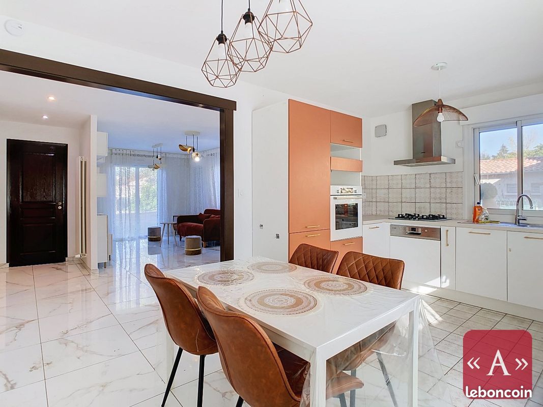 Maison 3 pièces 77 m² · à Saint-Sulpice-la-Pointe · 77 m² · 925 €/mois