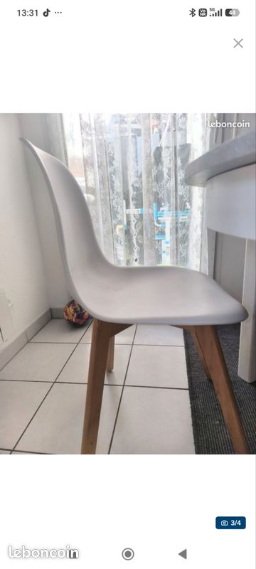 Table a manger et chaises (image 3)