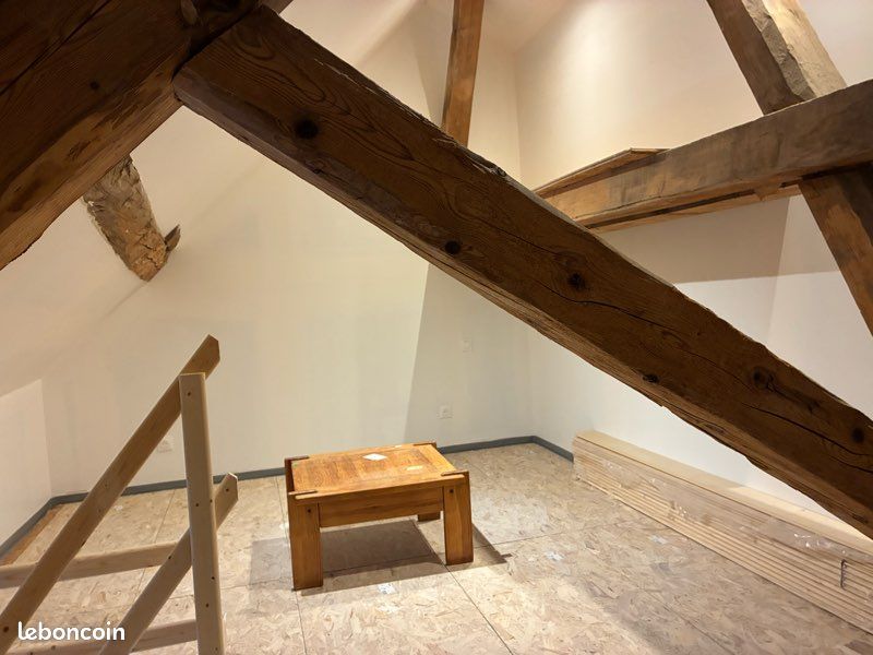 Appartement Loft à Levier (image 2)