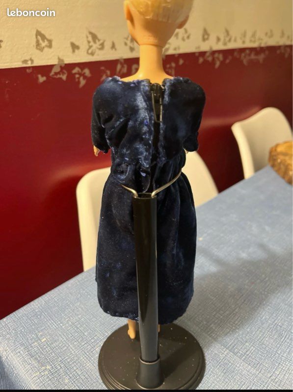 Habit pour poupée mannequin (image 2)