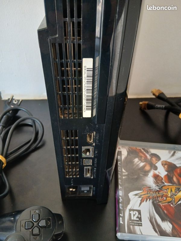 Ps3 fat avec un jeu et une manette (image 5)