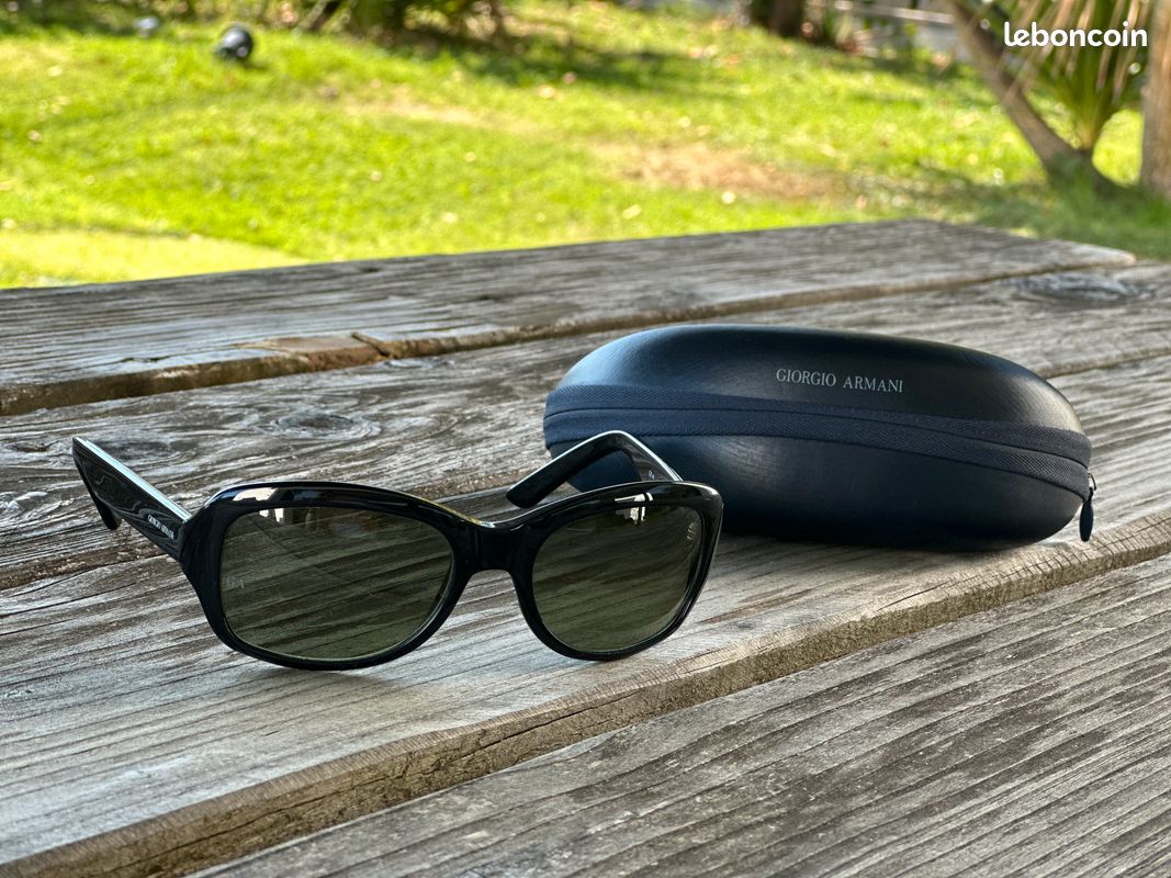 Giorgio Armani Femme Armani Lunette Soleil Giorgio Armani AR 8217