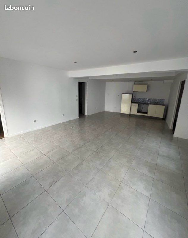 Appartement 3 pièces 57 m² · à Croix · 57 m² · 700 €/mois