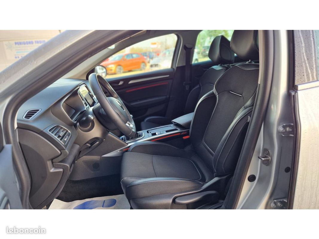 RENAULT MEGANE Mégane 1.5 Blue dCi - 115 2023 IV BERLINE Evolution PHASE 2 (image 21)