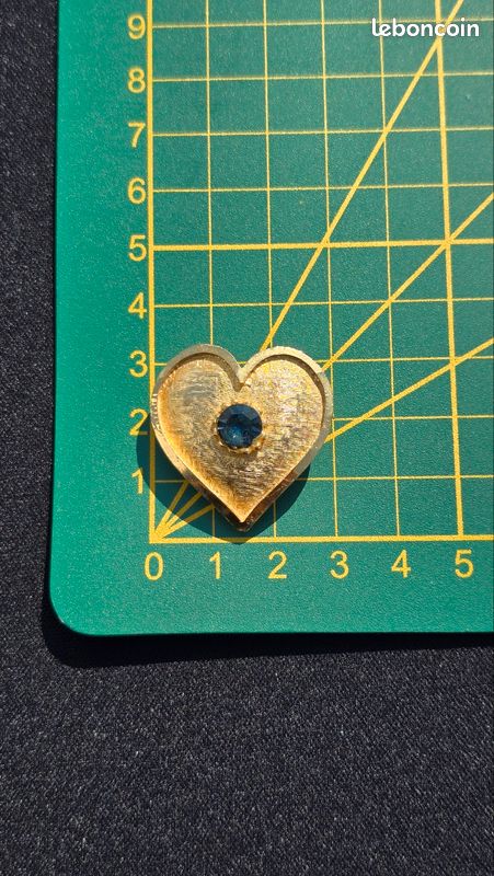 Jolie Broche En Forme De Cœur Signé Auriège Vintage