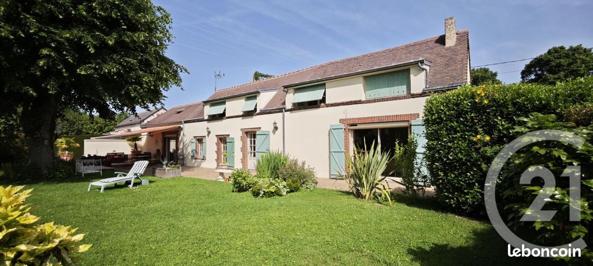 Maison 5 pièces 162 m² · à Brou · 162 m² · 235 000 €